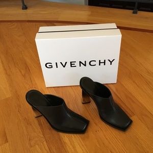 GIVENCHY DESIGNER MULES EXCELLENT CONDITION